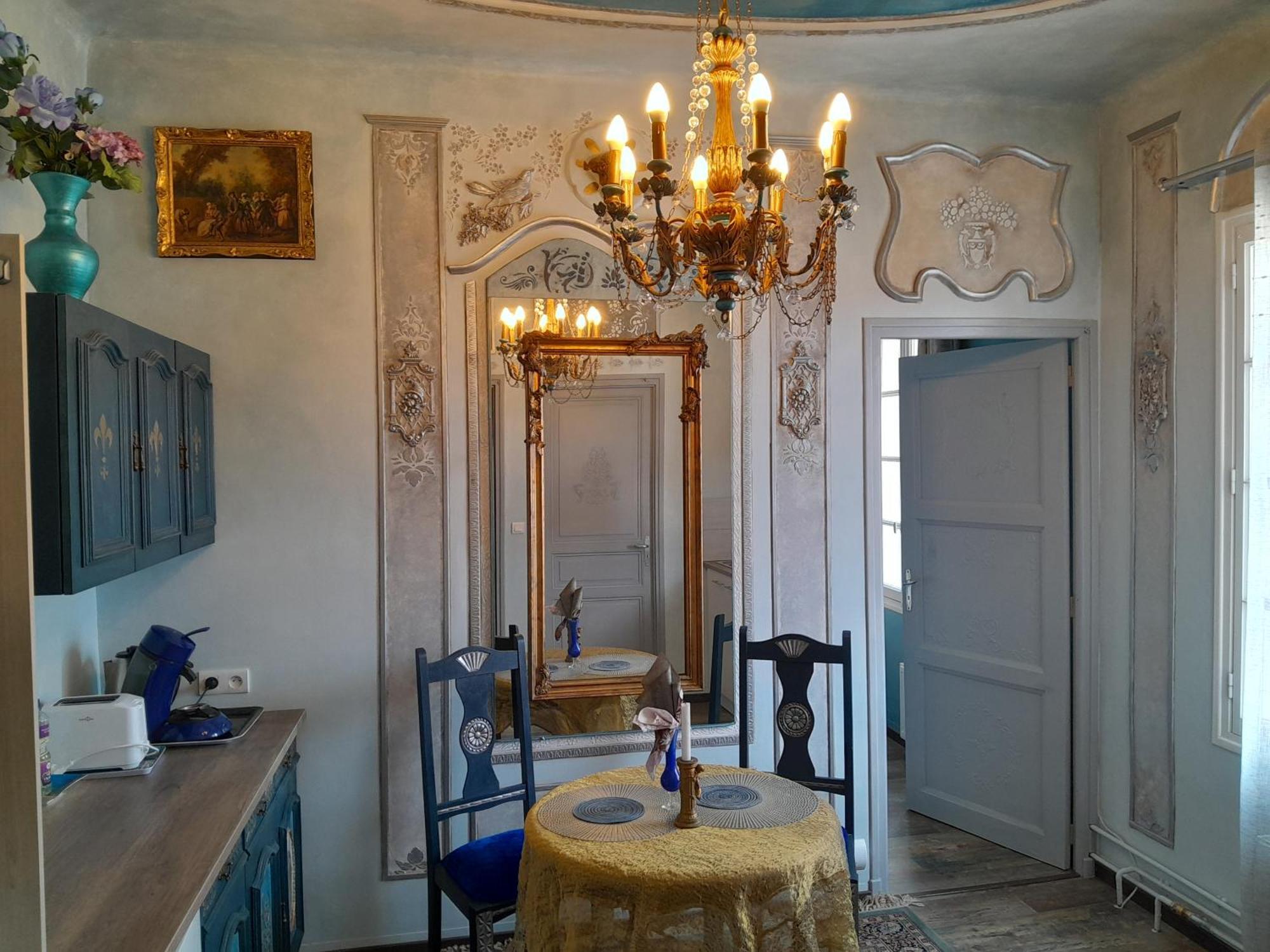 Penthouse En Bleu Royal Appartement Vinca Buitenkant foto